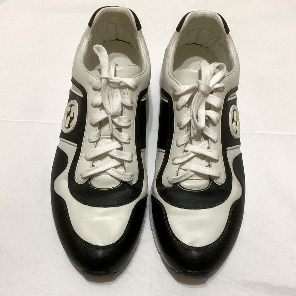 Gucci Black/White Leather Interlocking GG Lace Up Low Top Sneakers